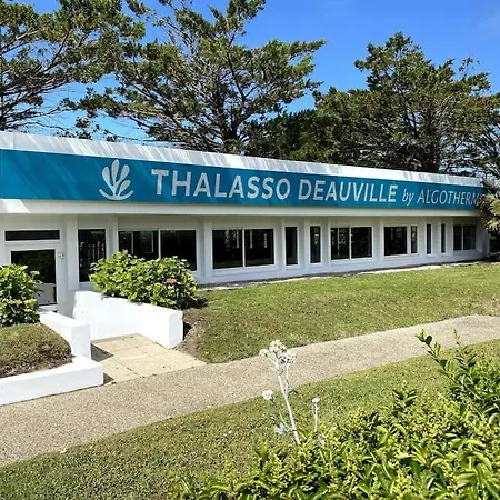 Villa Du Champ De Courses Yourhosthelper